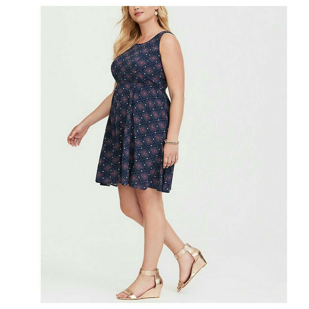 Torrid Dress Navy Medallion Tie-Back 2X - Picture 4 of 6